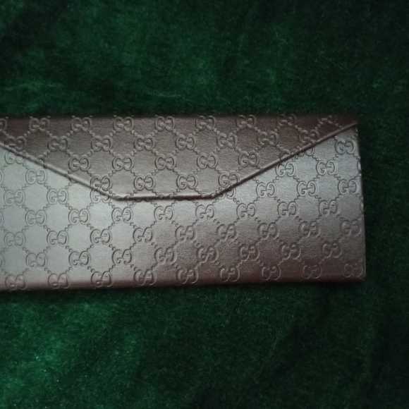Gucci double g monogrammed trifold eyeglass case - Picture 10 of 10